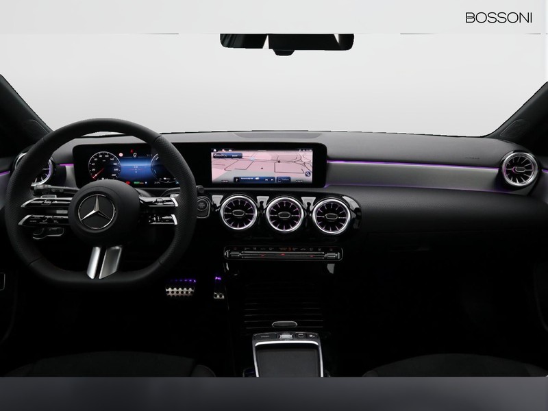 13 - Mercedes Classe A 250 e plug-in-hybrid amg line premium speedshift dct amg 8g