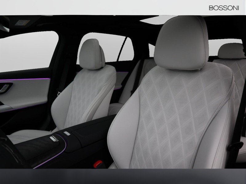 7 - Mercedes Classe E station wagon 220 d amg line premium 4matic 9g-tronic