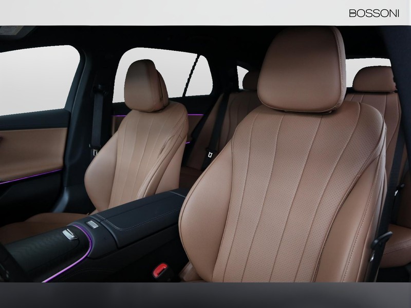 7 - Mercedes Classe E station wagon all-terrain 220 d premium 4matic 9g-tronic