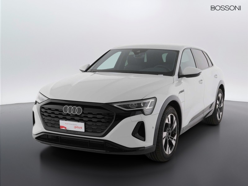 1 - Audi Q8 e-tron 50 business advanced quattro