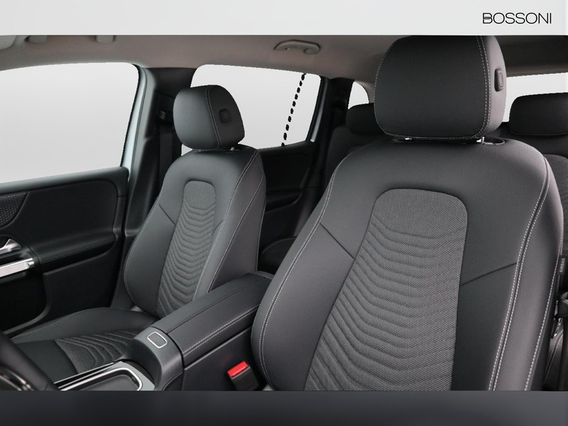 7 - Mercedes GLB 200 d progressive advanced plus 8g-dct