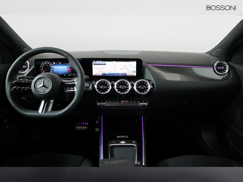 13 - Mercedes GLA 180 d amg line advanced plus 8g-dct