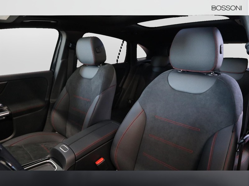 7 - Mercedes GLA 200 d amg line premium 4matic 8g-dct