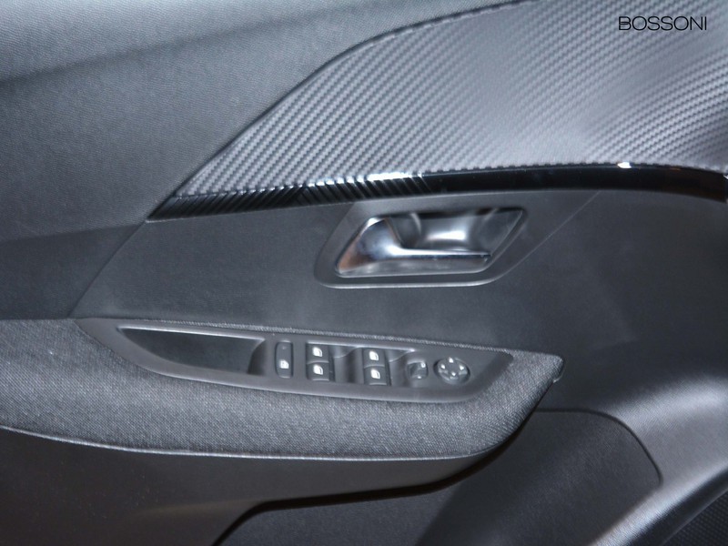 13 - Peugeot 208 1.2 puretech 100cv style s&s