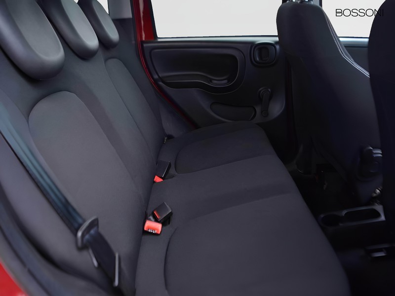 7 - Fiat Panda cross 1.0 firefly hybrid 70cv s&s 5p.ti