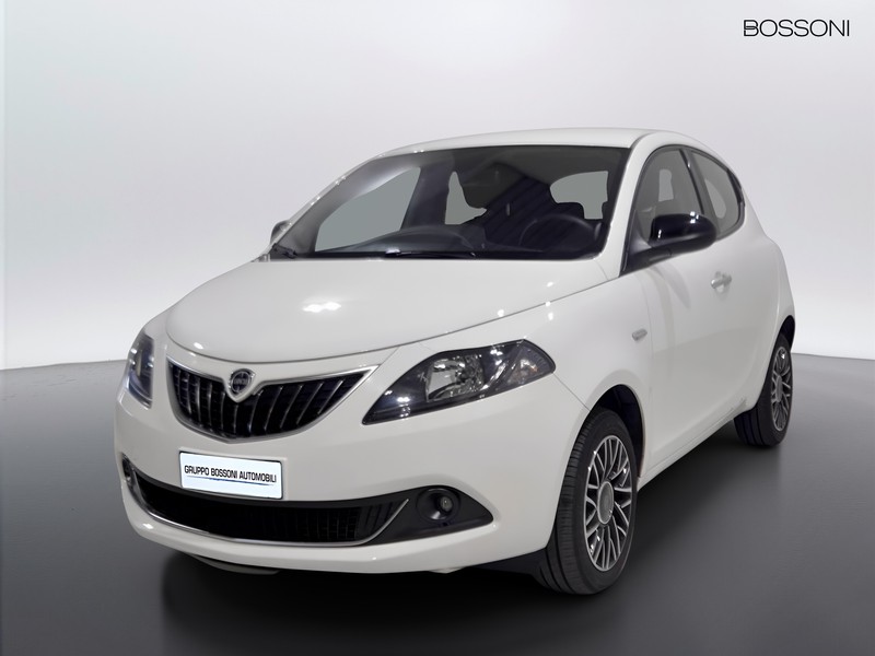 1 - Lancia Ypsilon 1.0 firefly hybrid 70cv platino s&s