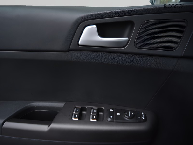 13 - Kia Sportage 1.6 crdi 115cv business class 2wd