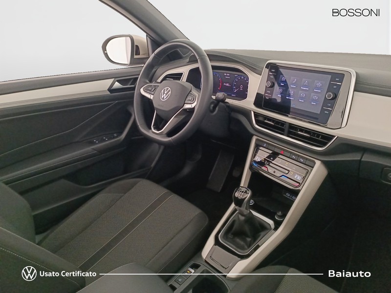 7 - Volkswagen T-Roc cabriolet 1.0 tsi 110cv style