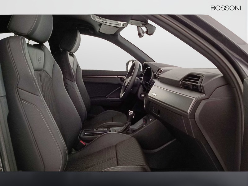 31 - Audi Q3 35 2.0 tdi s line edition s tronic