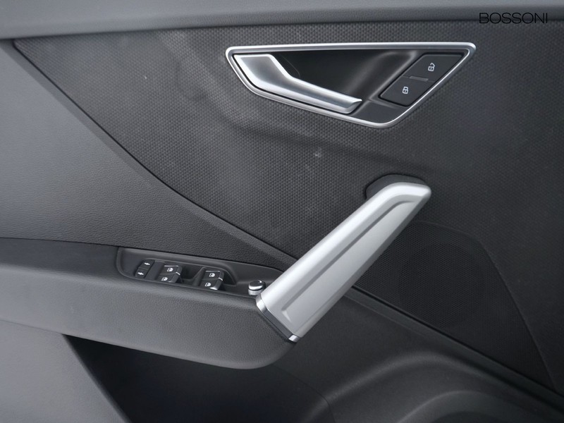 13 - Audi Q2 35 1.5 tfsi s line edition s tronic