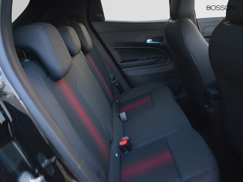 7 - Alfa Romeo Junior 1.2 hybrid 145cv ibrida q4 edct6