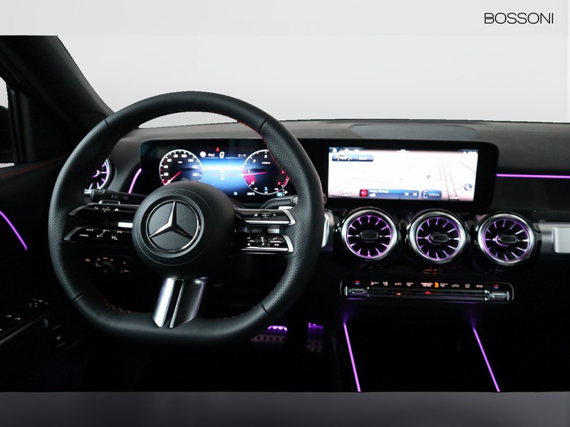 13 - Mercedes GLB 200 d amg line premium 8g-dct 7p.ti