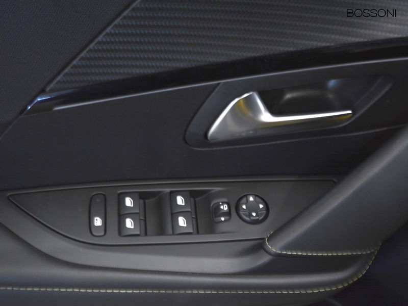 13 - Peugeot 208 5 porte 1.2 puretech gt s&s