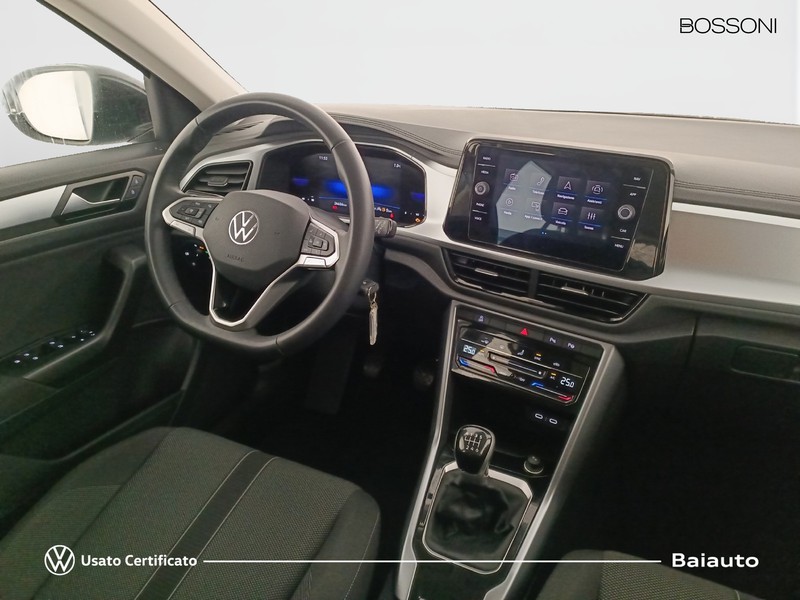 7 - Volkswagen T-Roc 2.0 tdi scr 115cv life