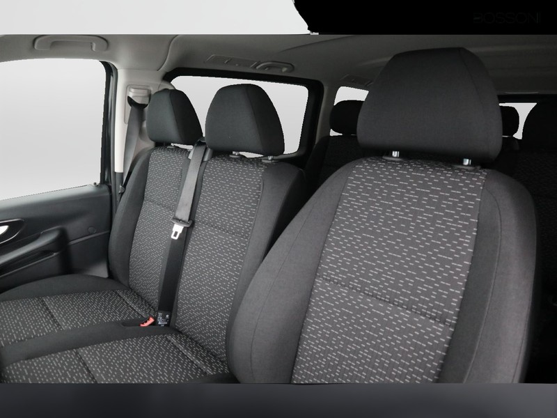 7 - Mercedes Vans Vito etourer 129 long 90kwh