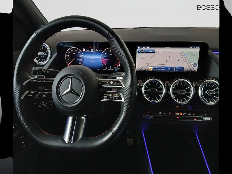 13 - Mercedes GLA 200 d amg line advanced plus 8g-dct