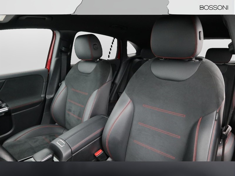 7 - Mercedes GLA 250 e plug in hybrid (e eq-power) premium 8g-dct