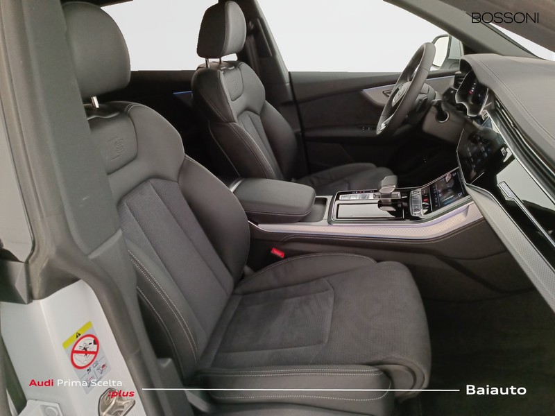 25 - Audi Q8 3.0 v6 tfsi e 394cv s line edition quattro tiptronic