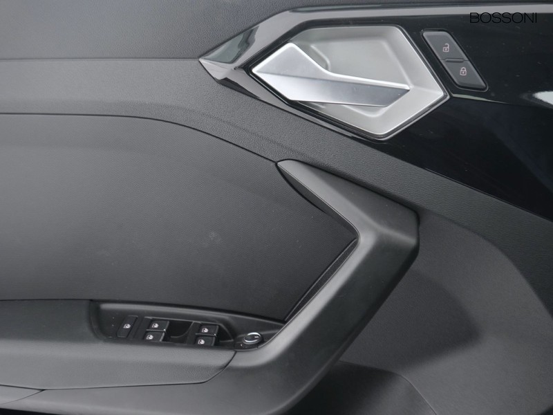 13 - Audi A1 sportback 35 1.5 tfsi s line edition s tronic