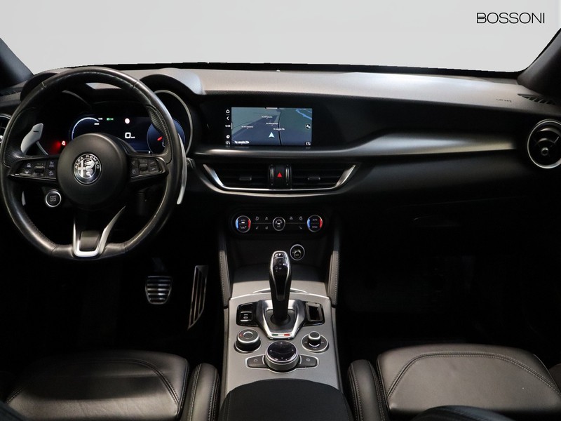 13 - Alfa Romeo Stelvio 2.2 turbo 210cv veloce q4 at8