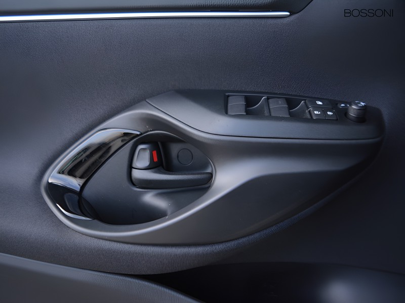 13 - Toyota Yaris 1.5 hybrid 115 trend e-cvt