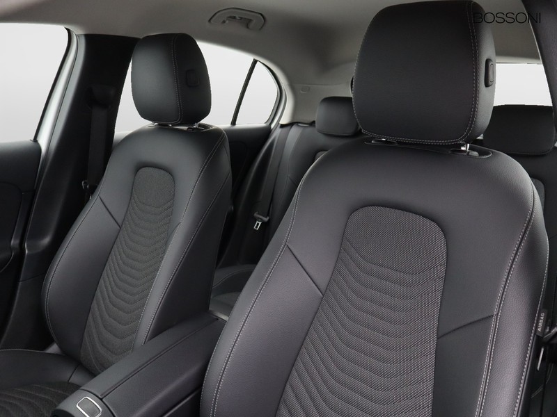 7 - Mercedes Classe A 180 d advanced speedshift dct amg 8g