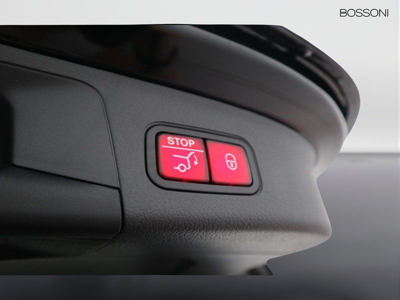 19 - Mercedes GLA 200 d amg line premium 8g-dct