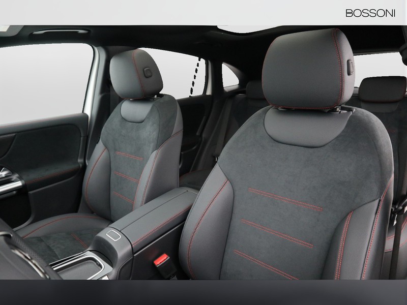 7 - Mercedes GLA 220 d amg line premium 4matic 8g-dct