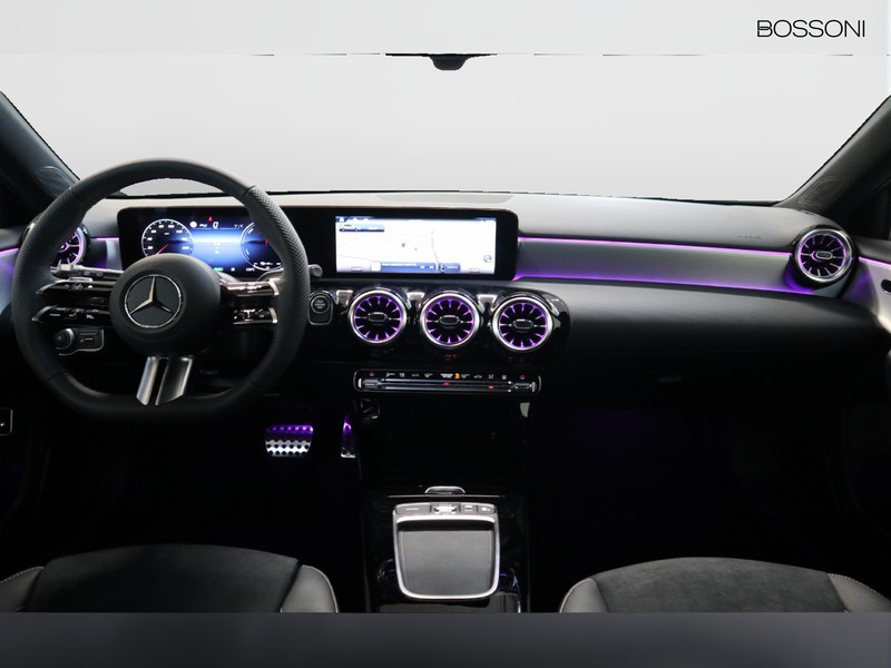 13 - Mercedes Classe A 250 e plug-in-hybrid alpine grey edition speedshift dct amg 8g