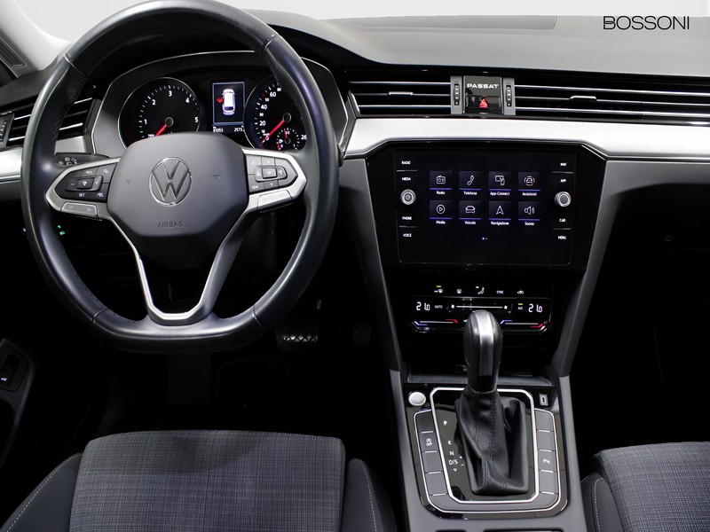 7 - Volkswagen Passat variant 2.0 tdi scr evo 150cv business dsg