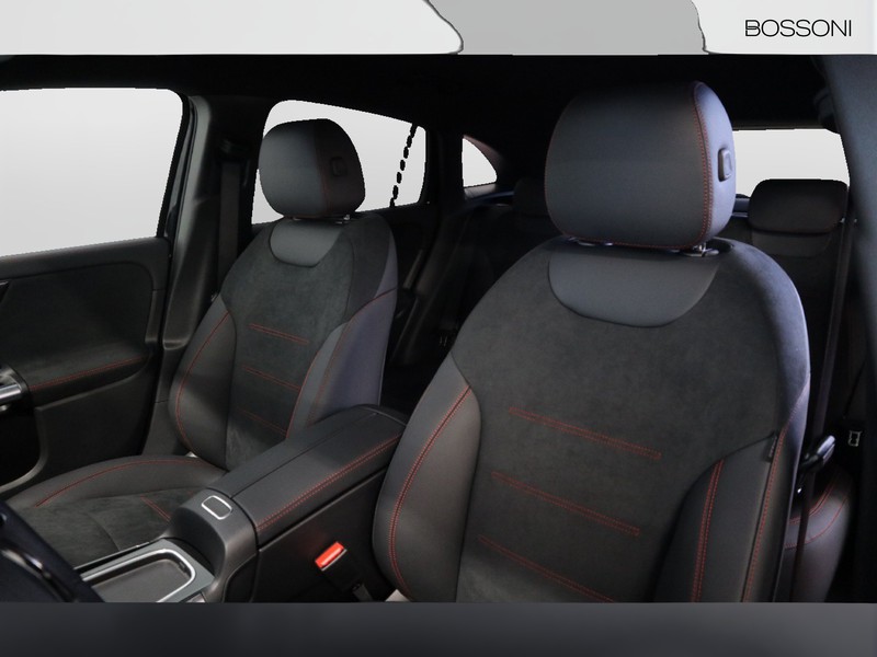 7 - Mercedes GLA 200 d amg line premium 4matic 8g-dct