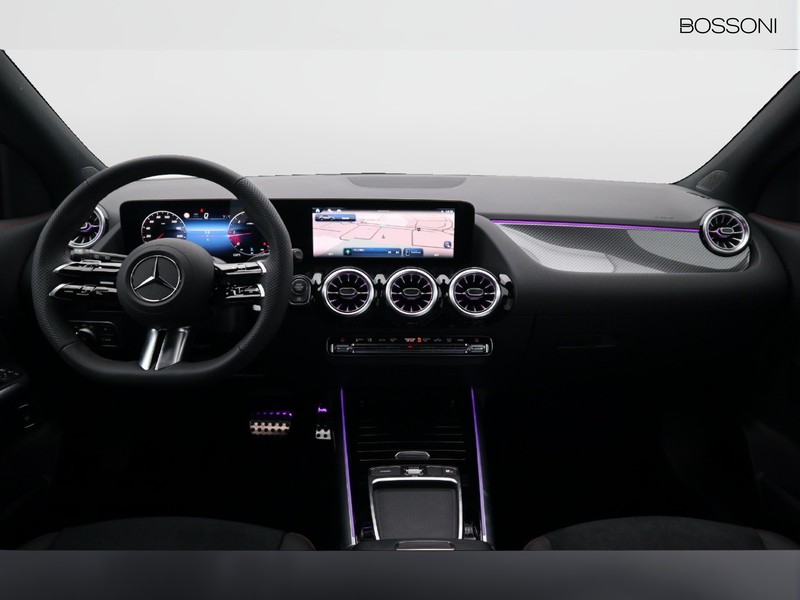 13 - Mercedes GLA 200 d amg line premium 4matic 8g-dct