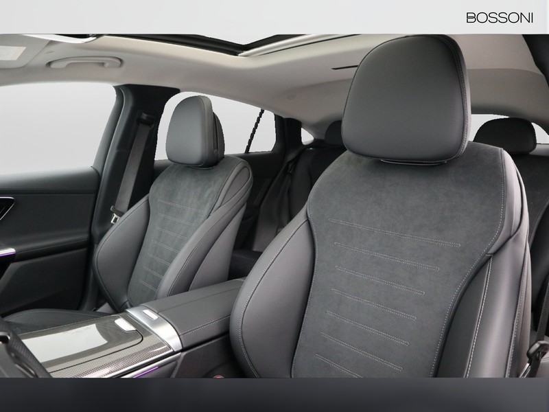 7 - Mercedes GLC coupe 300 de plug in hybrid amg line premium tech 4matic 9g-tronic