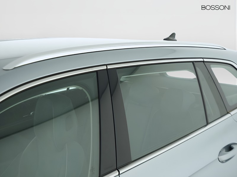 37 - Volkswagen Passat 2.0 tdi scr evo 150cv business dsg