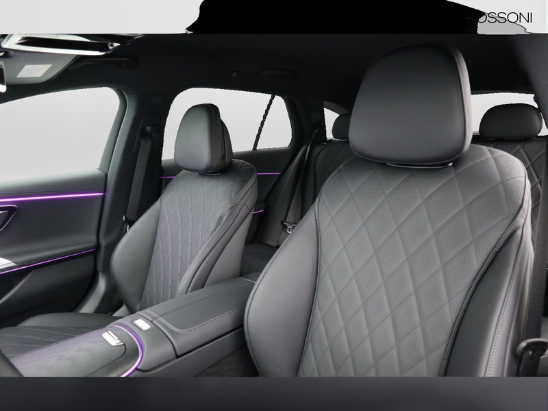 7 - Mercedes Classe E station wagon 220 d amg line premium 4matic 9g-tronic