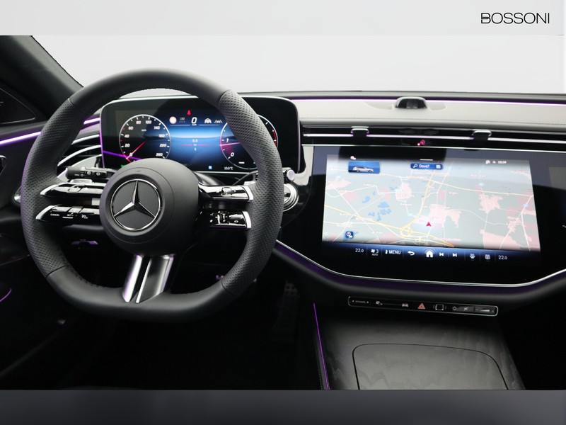 13 - Mercedes Classe E station wagon 220 d amg line premium 4matic 9g-tronic