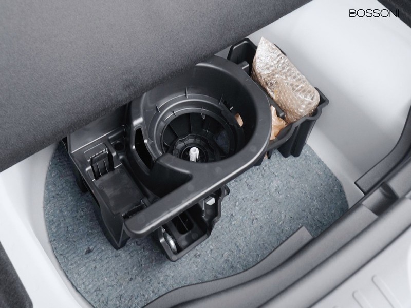 31 - Alfa Romeo Junior 1.2 hybrid 145cv ibrida edct6