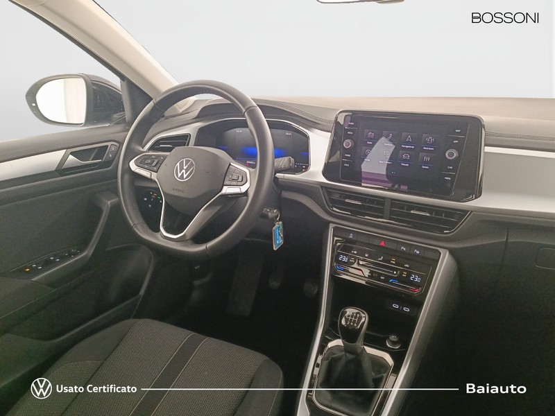 7 - Volkswagen T-Roc 2.0 tdi scr 115cv life