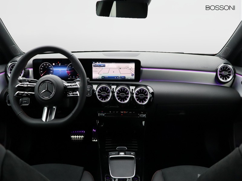 13 - Mercedes Classe A 180 d amg line extra speedshift dct amg 8g