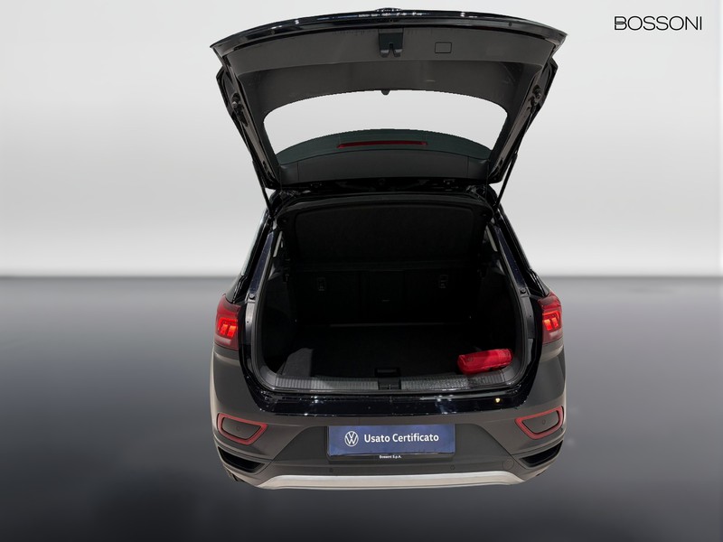 31 - Volkswagen T-Roc 2.0 tdi scr 150cv life dsg