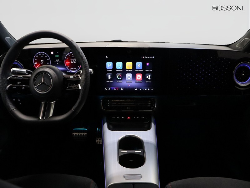 13 - Mercedes CLA 200 advanced plus 4matic auto