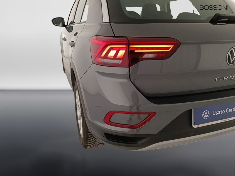 25 - Volkswagen T-Roc 2.0 tdi scr 115cv style