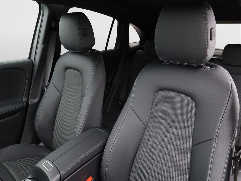 7 - Mercedes GLA 180 d progressive advanced 8g-dct