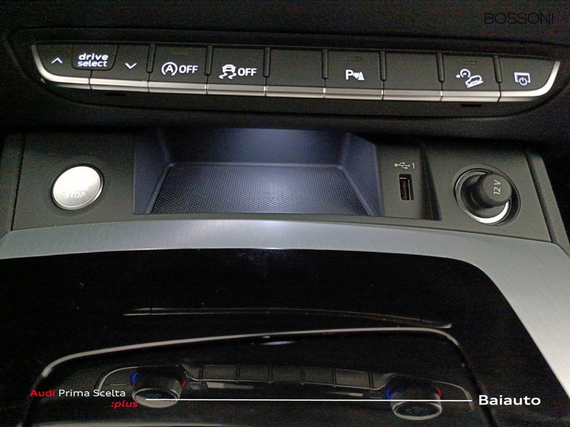 13 - Audi Q5 40 2.0 tdi mhev 12v s line quattro s tronic