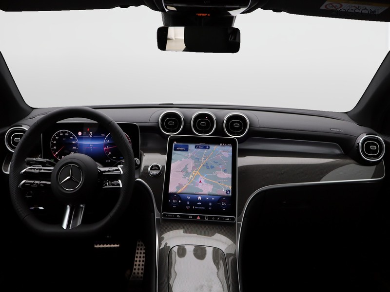 13 - Mercedes GLC coupe 200 amg line advanced 4matic 9g-tronic
