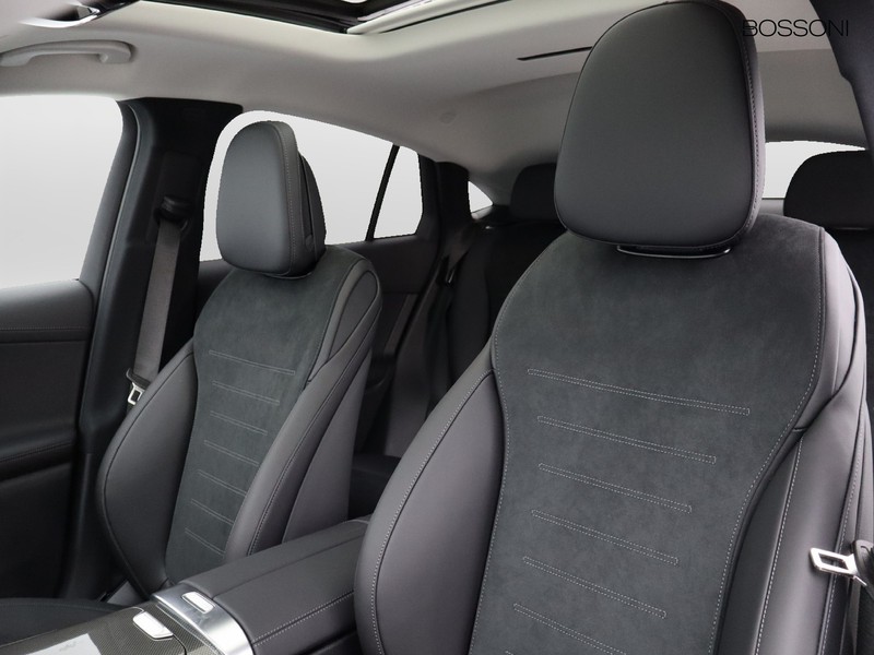 7 - Mercedes GLC coupe 300 de plug in hybrid amg line premium tech 4matic 9g-tronic