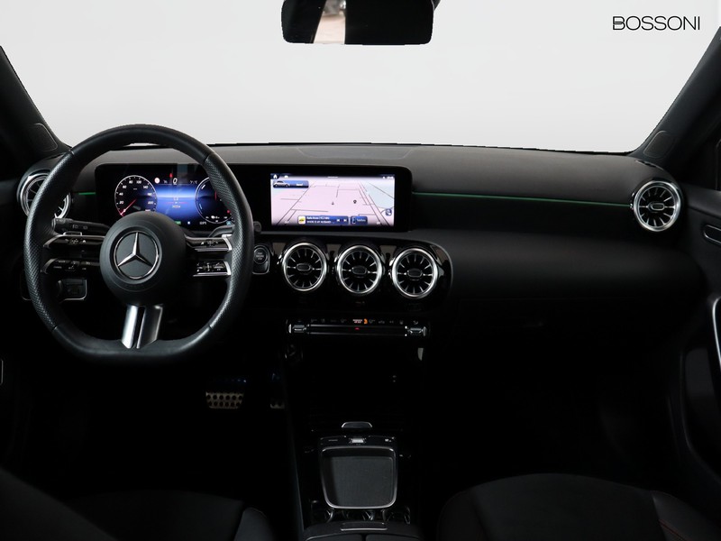 13 - Mercedes Classe A 250 e plug-in-hybrid amg line advanced plus speedshift dct amg 8g
