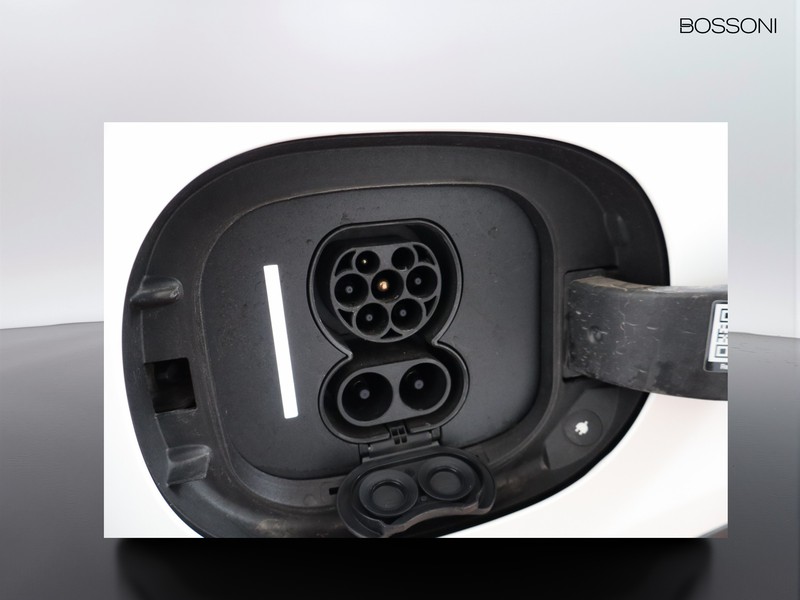 19 - Mercedes EQE suv 350 amg line premium 4matic