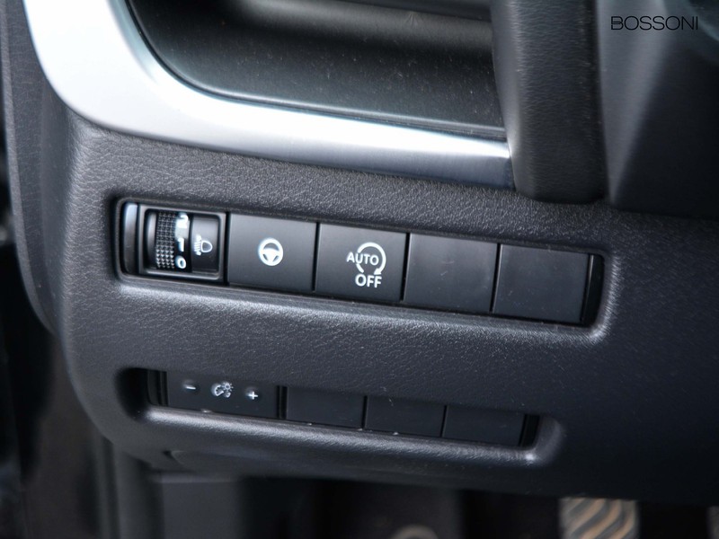 19 - Nissan Qashqai 1.3 mild hybrid 140cv n-connecta 2wd