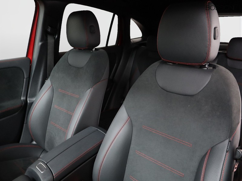 7 - Mercedes GLA 200 d premium 8g-dct